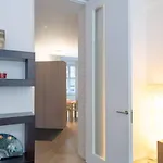 Modern Old Town Apartmán