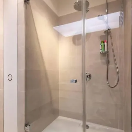 Luxury On Old Town Square Apartment *